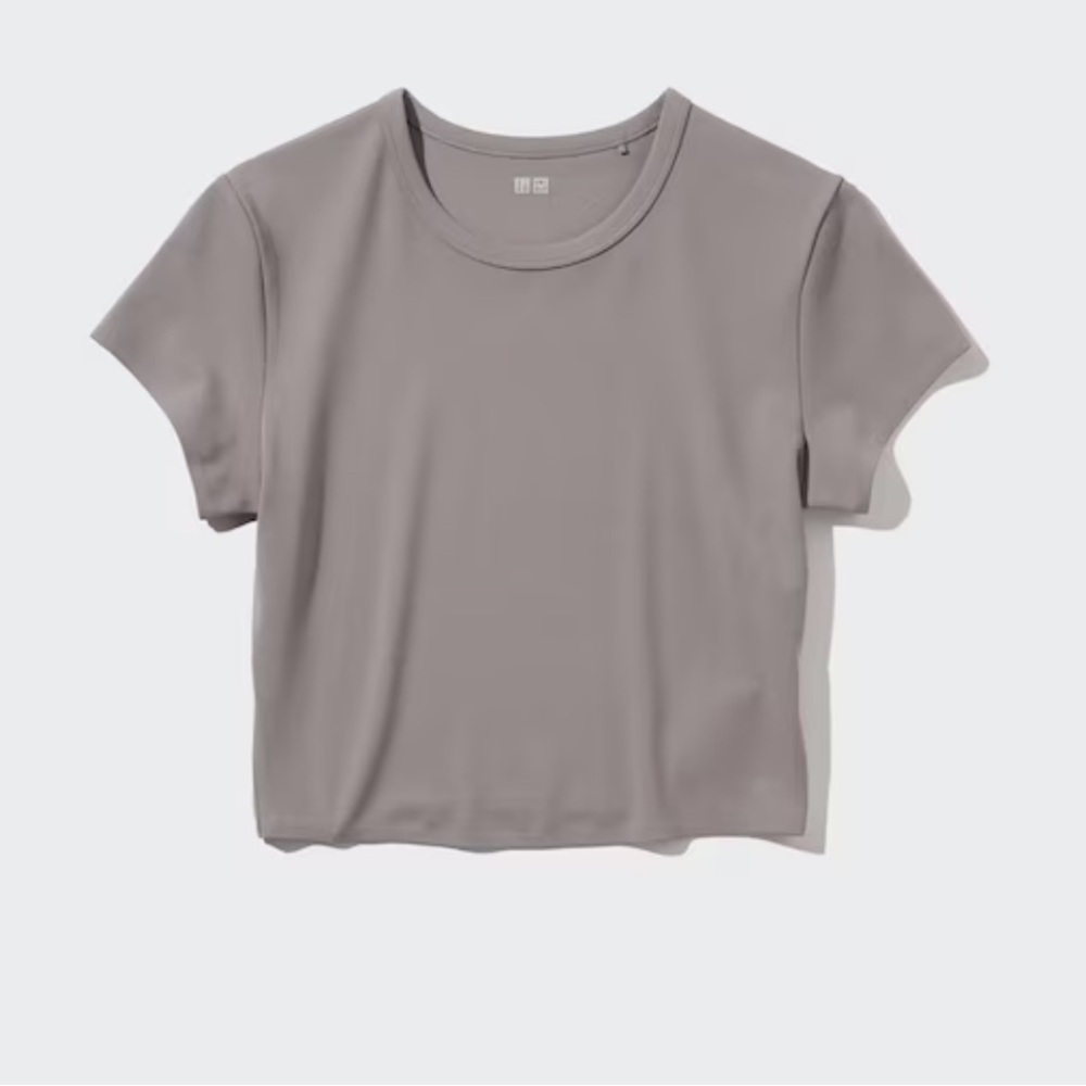 Uniqlo Ultra Stretch AIRism Cropped T-Shirt in grey brown